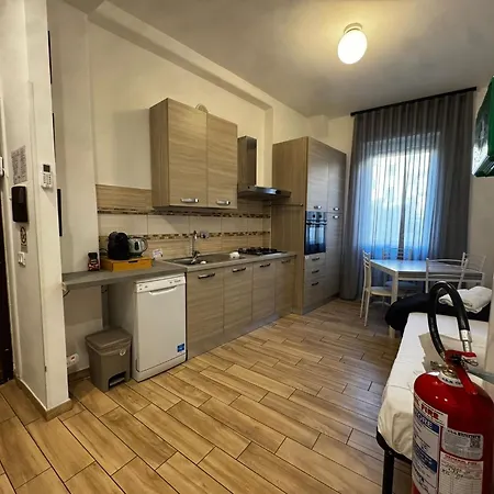 Luciano Colosseo Apartment