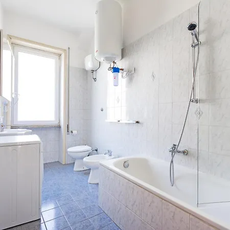 Luciano Colosseo Appartement