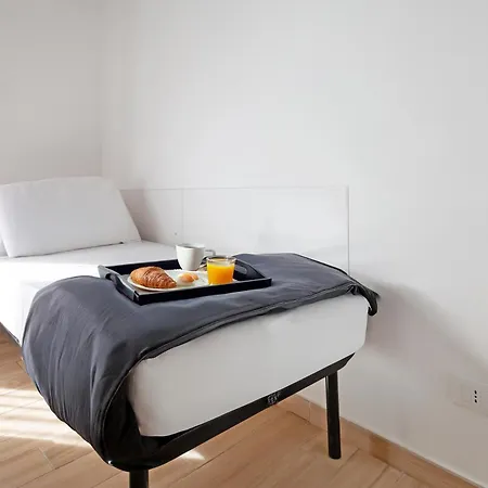 Luciano Colosseo Appartement *
